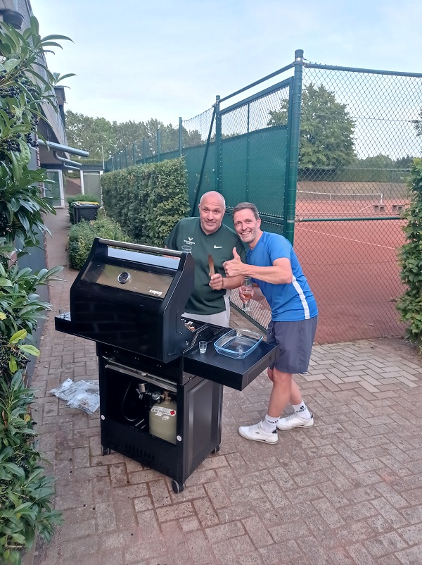 Dieter und Thomas am Grill
